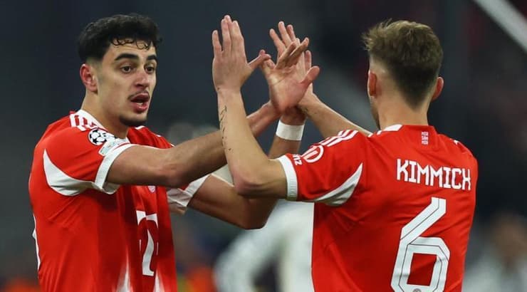 ג'ושוע קימיך ואלכסנדר פבלוביץ חוגגים (רויטרס) ג'ושוע קימיך ואלכסנדר פבלוביץ חוגגים