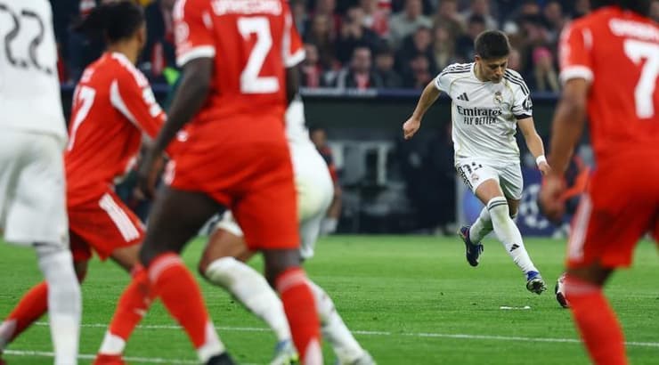 ארדה גולר. איזה גול (רויטרס) ארדה גולר. איזה גול