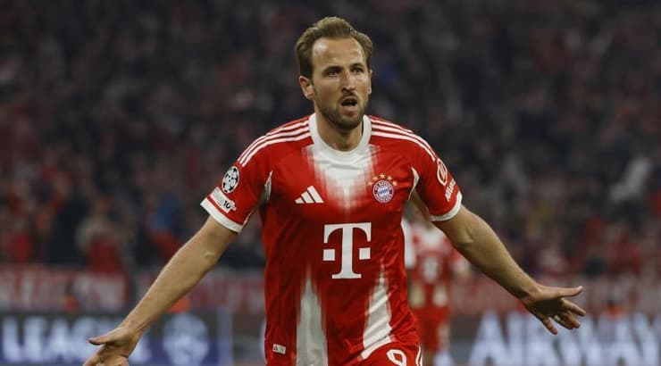 הארי קיין חוגג (רויטרס) הארי קיין חוגג