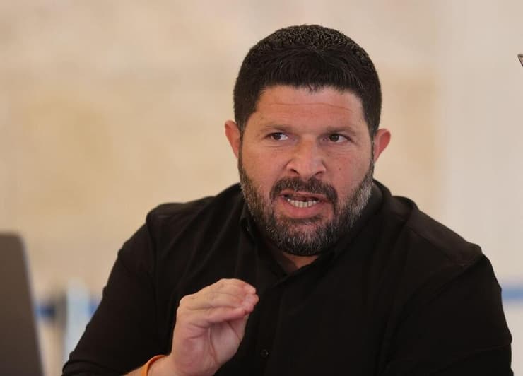 התפרץ לדיון. ח"כ אלמוג כהן (צילום: אלכס קולומויסקי) דיון בעתירות להדחתו של איתמר בן גביר
