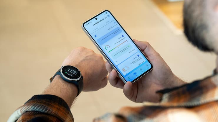 איסוף נתונים פיזיולוגיים באמצעות שעון חכם