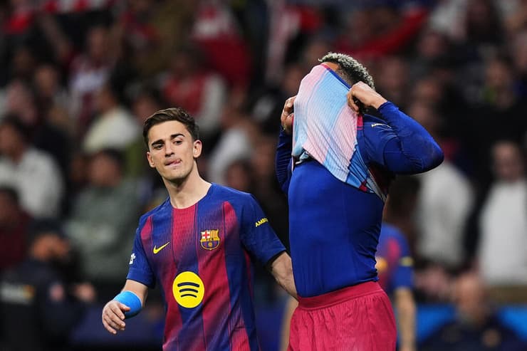 אוראוחו וגאבי מתוסכלים אחרי ההדחה של בארסה