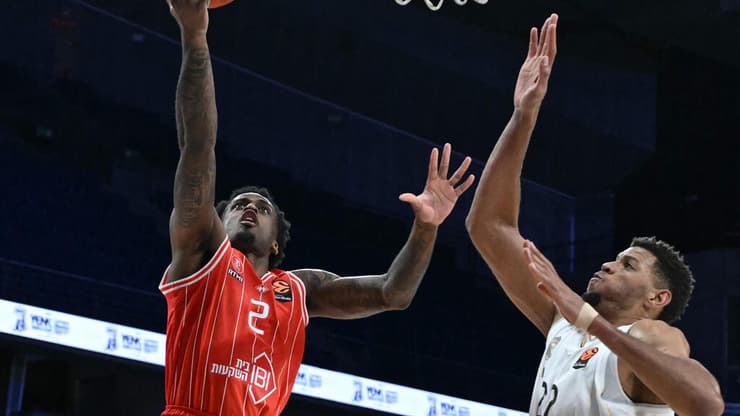 טבראש מול אנטוניו בלייקני