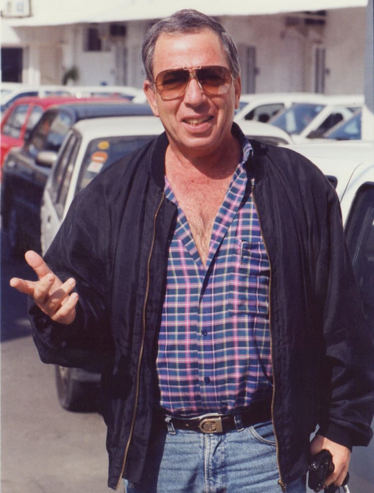 מושיק טימור 