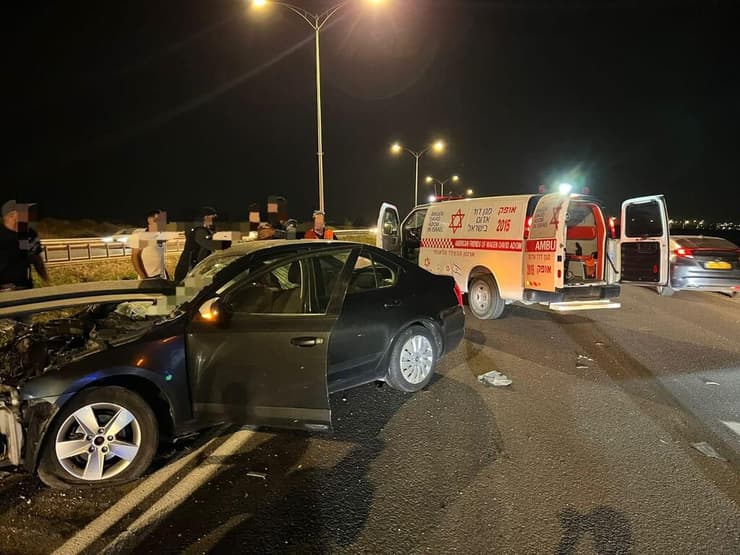 זירת התאונה שבה נהרג צעיר בכביש 6, סמוך למחלף בית קמה