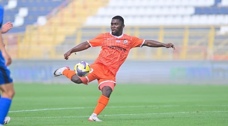 לירוי מונדזנגה כובש