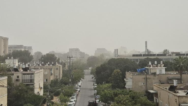 אובך בשמי תל אביב