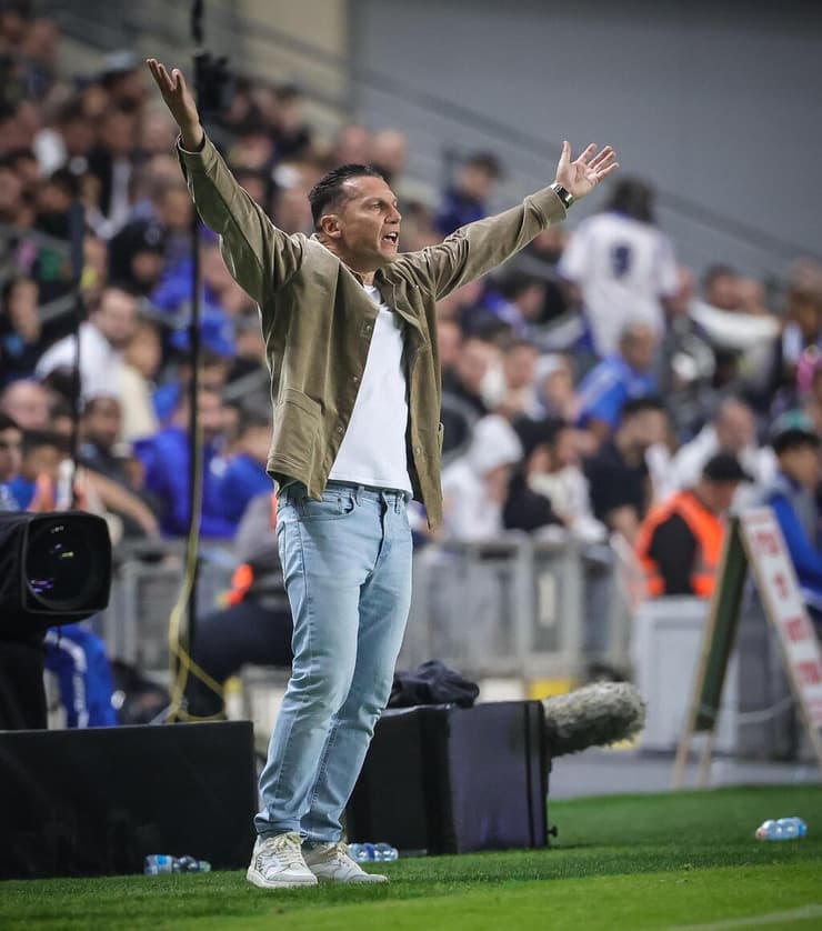 מאמן מכבי חיפה ברק בכר