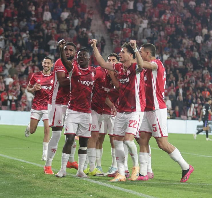 שחקני הפועל באר-שבע