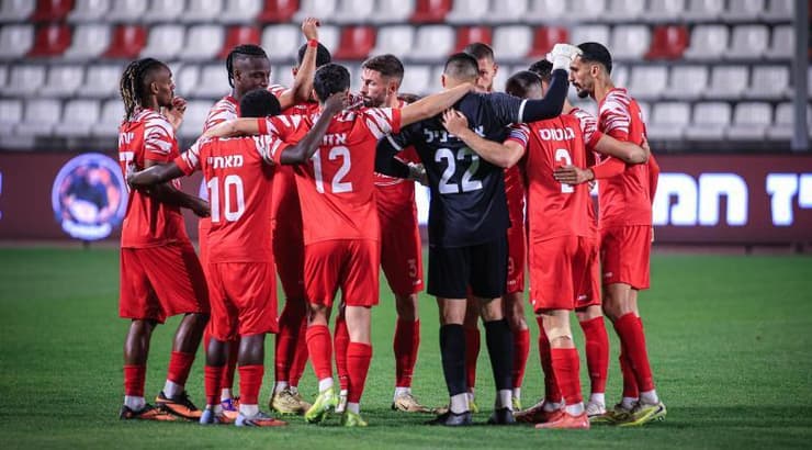 בני סכנין בחיבוק קבוצתי