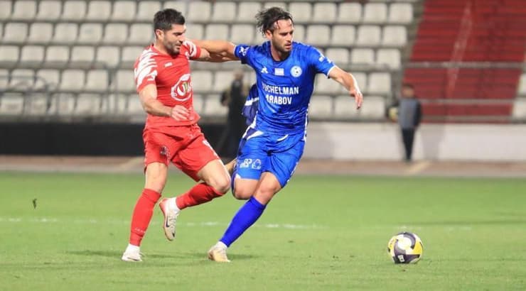 ניב גוטליב נלחם