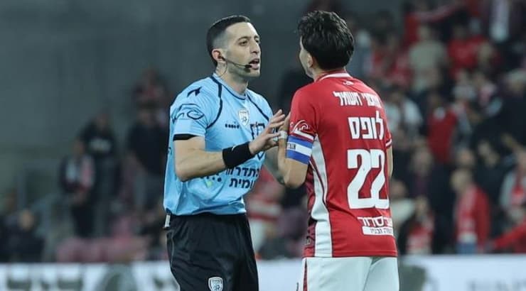 אביעד שילוח מסביר להלדר לופס את ההחלטה