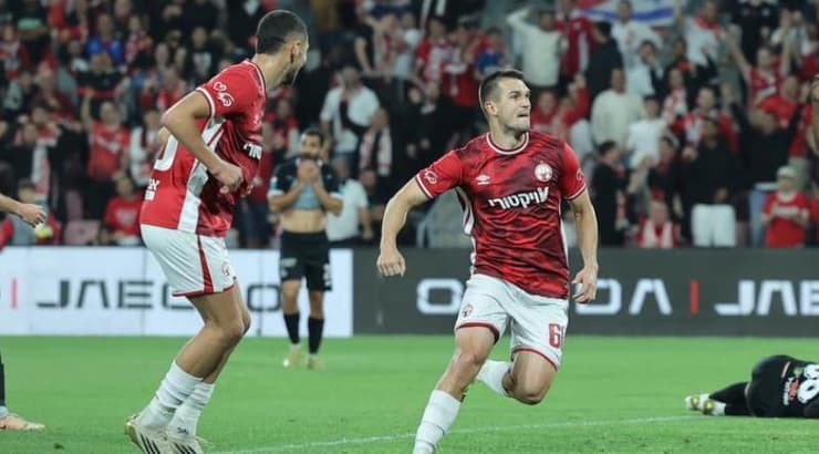 איגור זלאטנוביץ' בפרץ של התרגשות