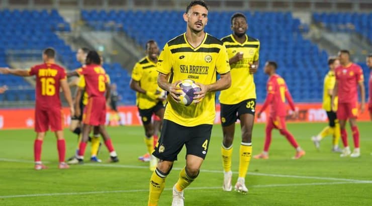 איתי בן שבת מאושר