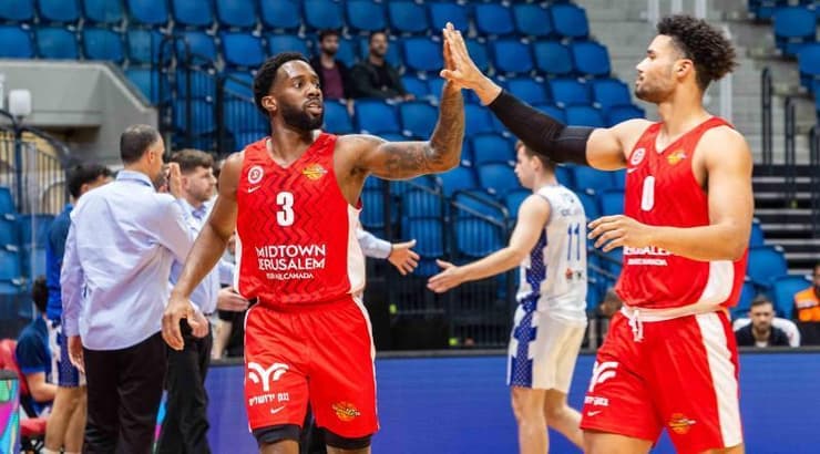 ג'סטין סמית' וקאדין קרינגטון, המצטיינים היום