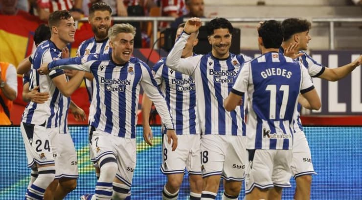 שחקני ריאל סוסיאדד מאושרים