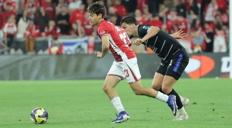 איתי חזות משאיר את שביט מזל מאחוריו