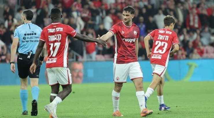 מוחמד כנעאן וקינגס קאנגווה מרוצים