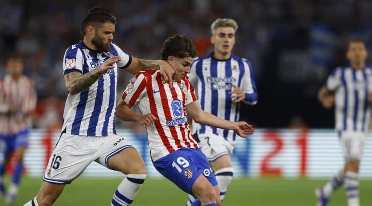 חוליאן אלברס במאבק