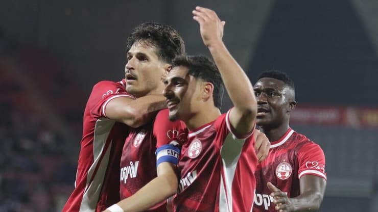 שחקני הפועל באר-שבע