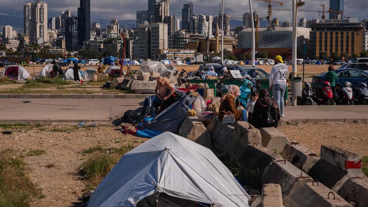 עקורים בביירות 
