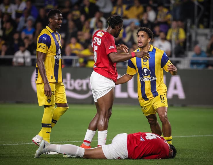 אסנטה ומאיימבו