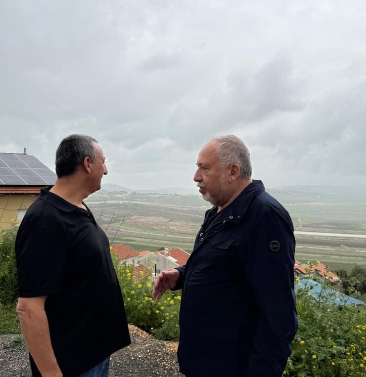 אביגדור ליברמן יחד עם דוד אזולאי