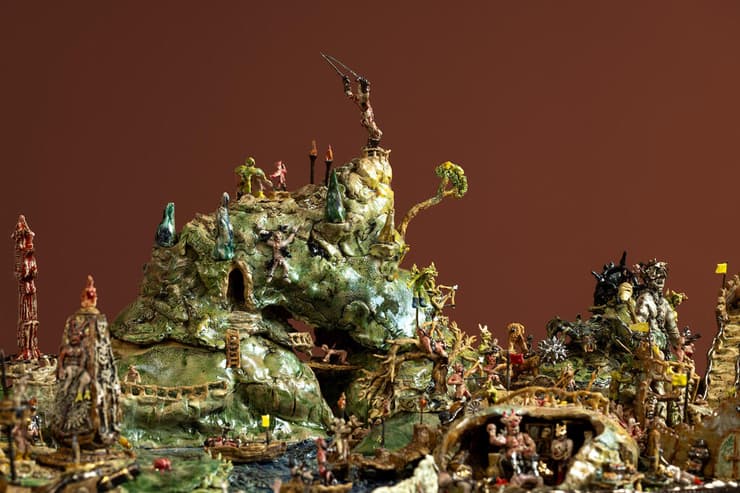 מתוך יצירתם של נוי ותמיר, "קווסט מס' 2 - מלחמת הארץ האחת"