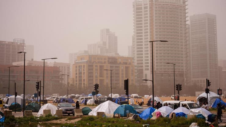 עקורים בביירות