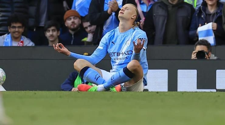 ארלינג הולאנד עם החגיגה הידועה