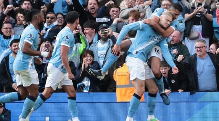 שחקני מנצ'סטר סיטי מאושרים