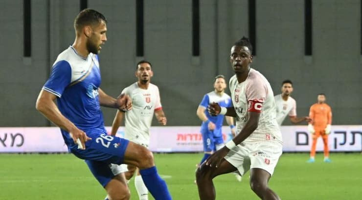 נמניה ליוביסבלייביץ’ מוסר