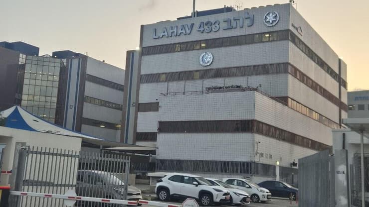 נעצרו יותר מ-10 חשודים. להב 433 (צילום: יובל חן ) להב 433