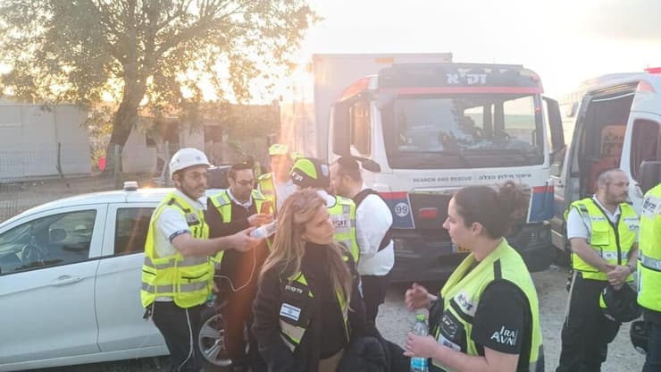 תמונה מזירת הפגיעה בבית שמש במלחמת שאגת הארי (צילום: אמיר אלרום) תמונה מזירת הפגיעה בבית שמש במלחמת שאגת הארי