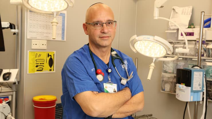 ד"ר גילעד חן, מנהל מלר"ד ילדים בבית החולים העמק בעפולה