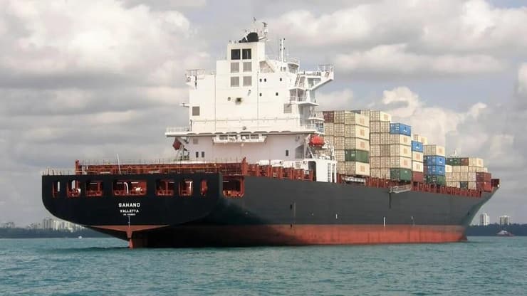 ספינה ספינת מטען איראן איראנית TOUSKA ארה"ב עצרה השתלטה השתלטות מארינס