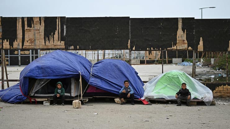 עקורים בביירות