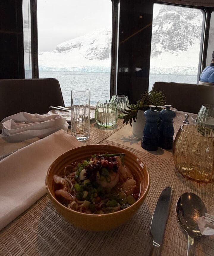 ירח דבש בקצה העולם