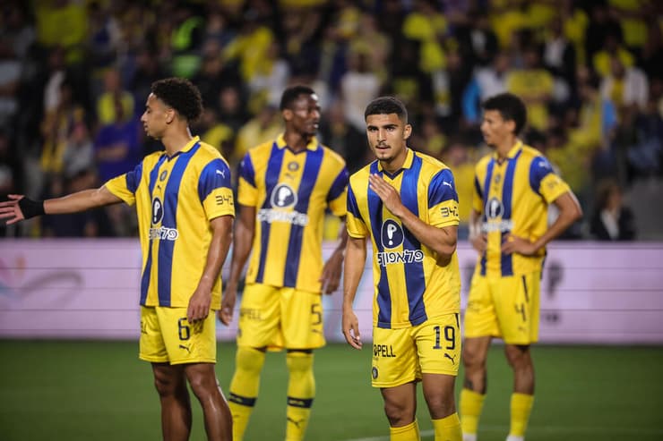 שחקני מכבי ת"א אלעד מדמון טייריס אסנטה