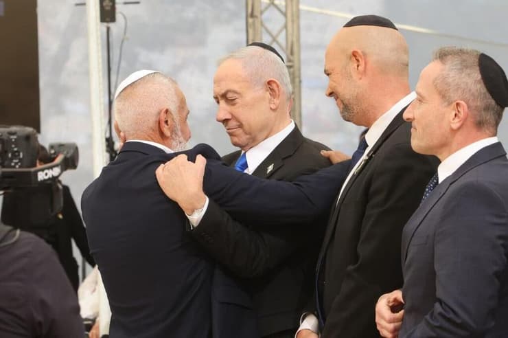 רה"מ בנימין נתניהו בטקס יום הזיכרון בבית יד לבנים