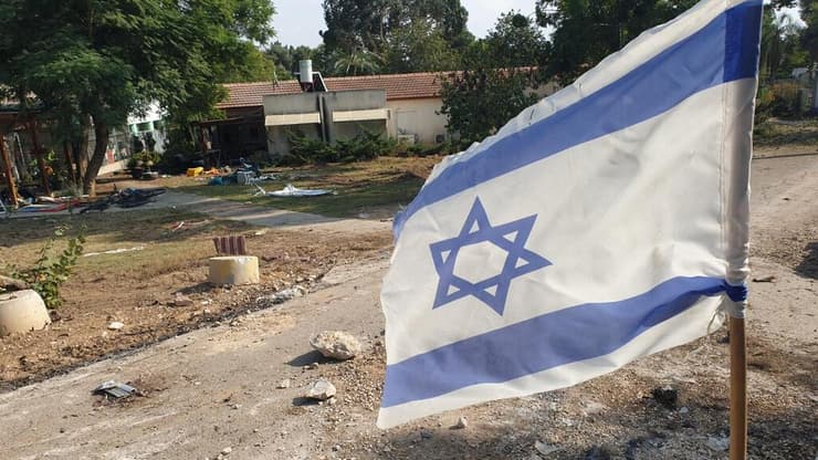 ד"ר גילעד חן תיעד את כפר עזה לאחר טבח 7 באוקטובר