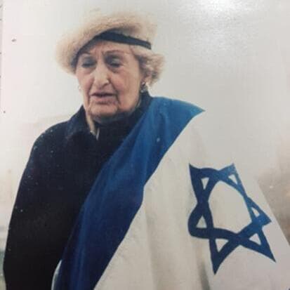 לאה פוקס-חן, סבתו של ד"ר גילעד חן מבית החולים העמק