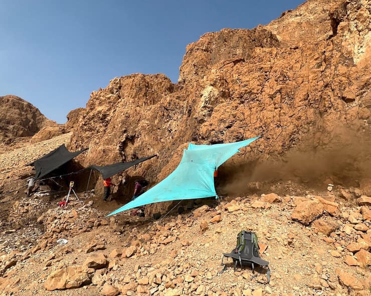 חפירה באתר הארכאולוגי במערה במדבר יהודה