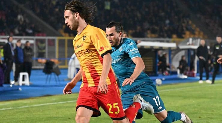 וייגה דנילו בפעולה