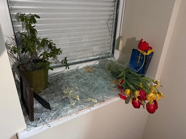 נזק גם בתוך הבית