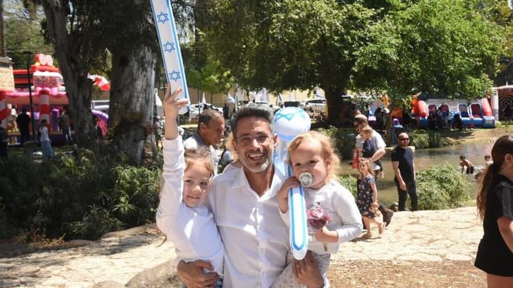 משפחות מבלות ביום העצמאות בקריית שמונה