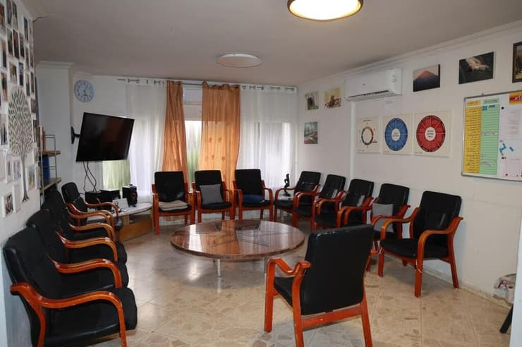 גברים אלימים בתוכנית שיקומית