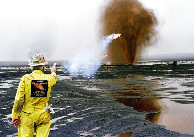 פרץ של נפט ממאגרי הנפט של כוויית במלחמת המפרץ