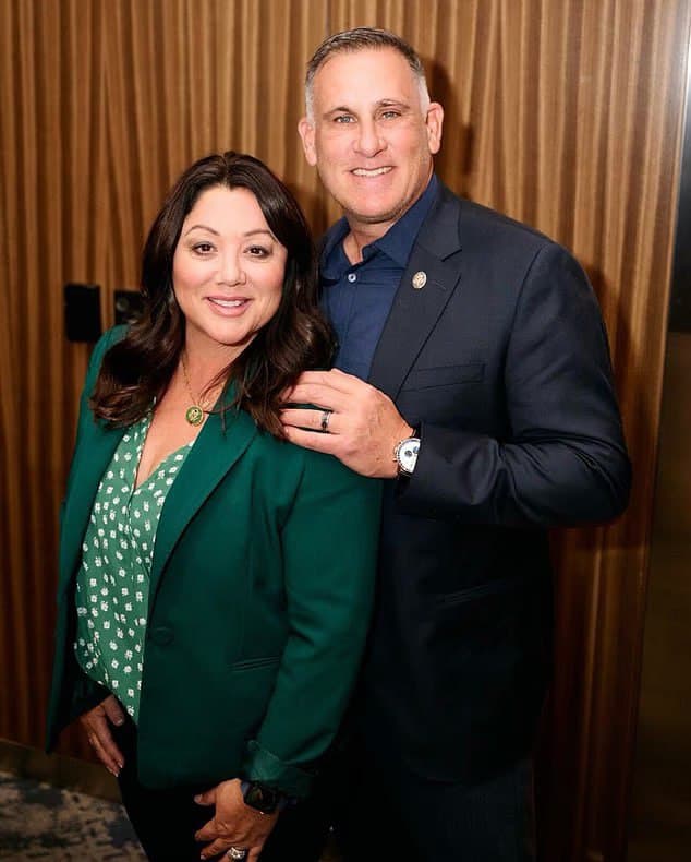 ארה"ב שרת העבודה המתפטרת צ'אבס דה רמר ובעלה שון דרמר