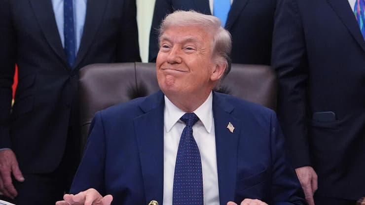 נשיא ארה"ב דונלד טראמפ הצהרה